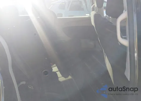 2023 Chrysler Voyager Lx из США, поврежденный, VIN 2C4RC1CG7PR530107